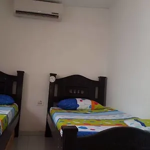 https://dora-smith.cartagena-hotels.org